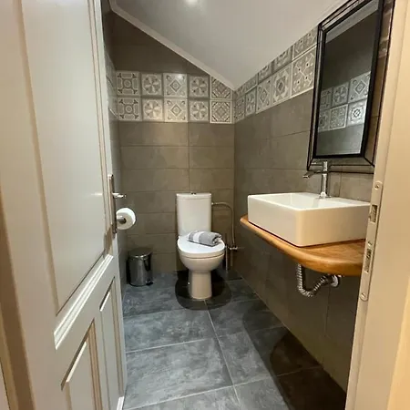 Emiliapartments * Skala Sikias
