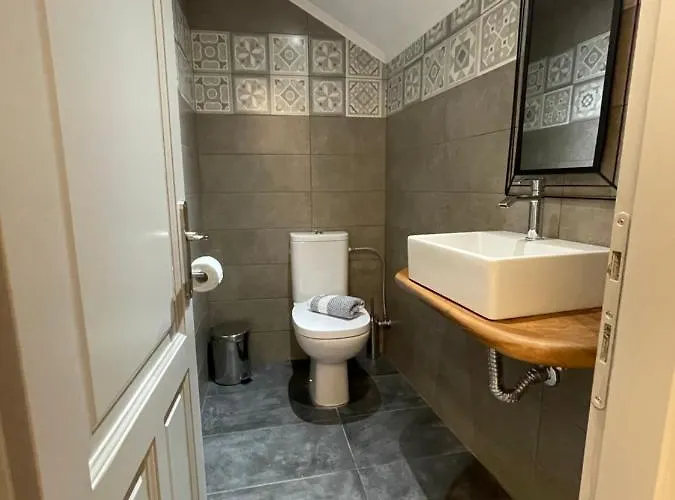 Emiliapartments * Skala Sikias
